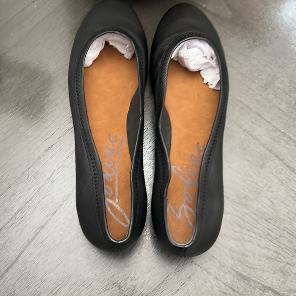 ZODIAC Women's Sonia Ballet Flats - Picture 7 of 12